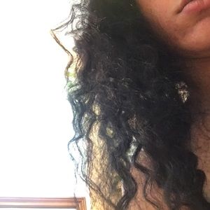 Meet your Posher, Samia